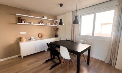 Resale - Villa - Torrevieja