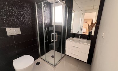 Resale - Villa - Torrevieja