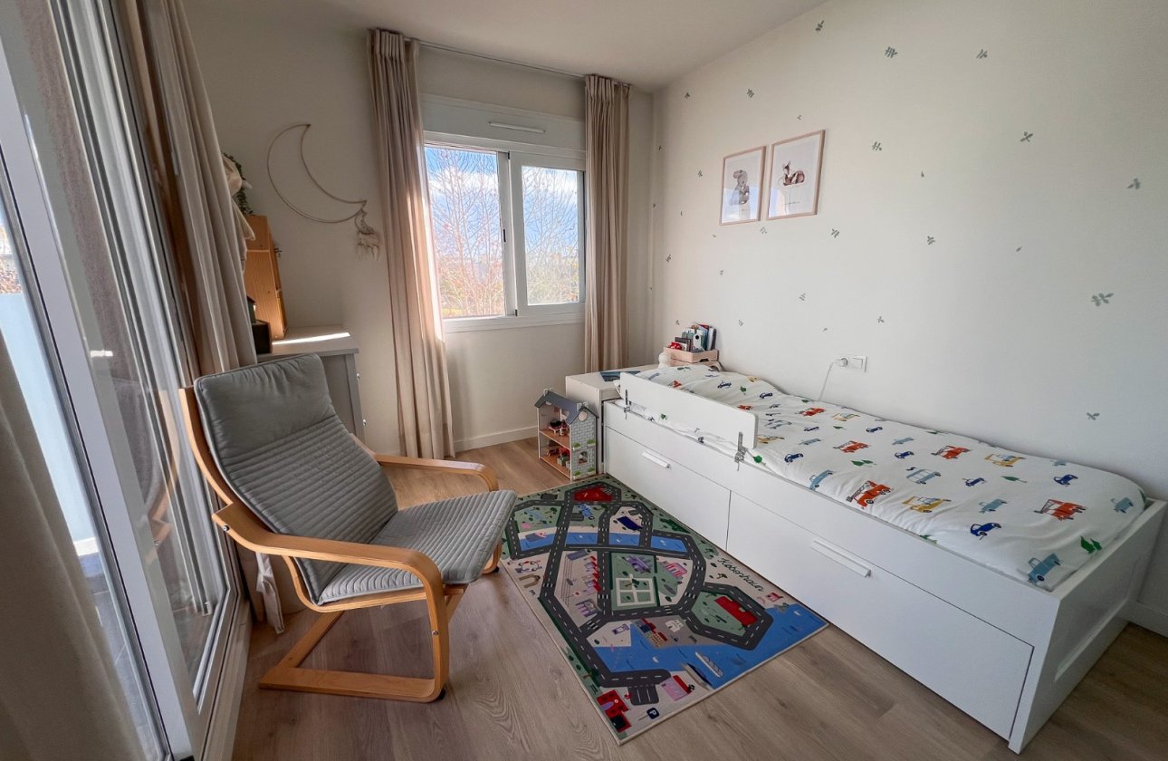 Resale - Villa - Torrevieja