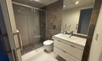 Resale - Villa - Torrevieja