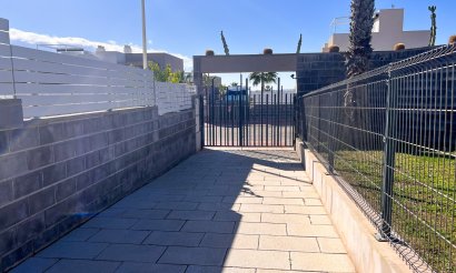 Resale - Villa - Torrevieja