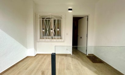 Reventa - Apartamento / piso - San Miguel de Salinas - Las filipinas