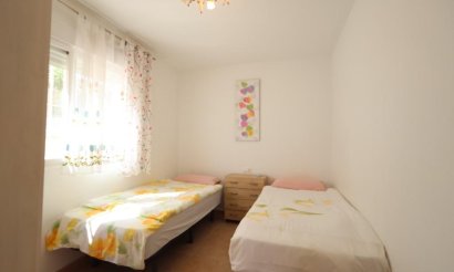 Resale - Apartment / flat - Orihuela Costa - Campoamor