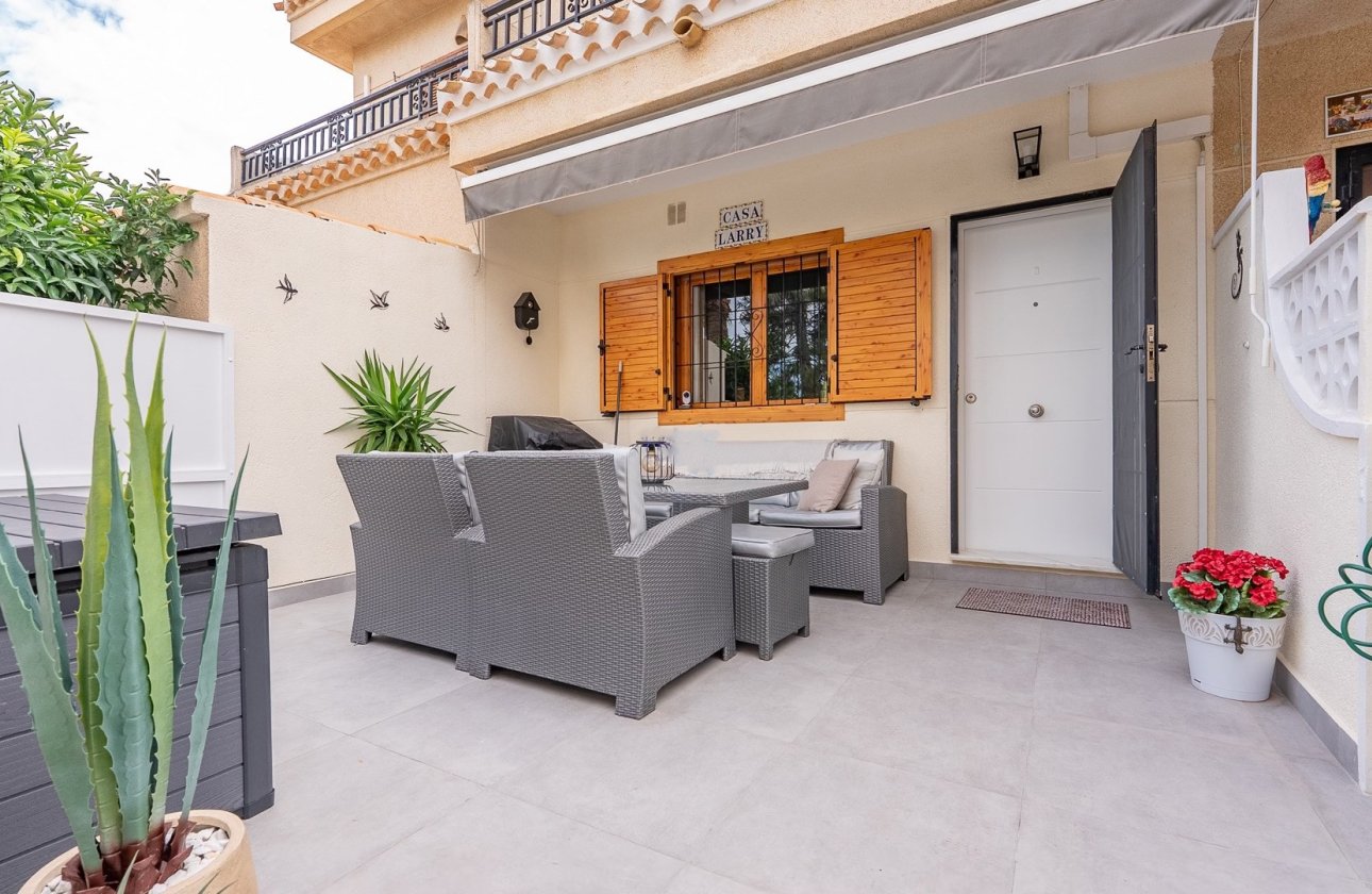 Resale - Villa - Orihuela Costa - Playa Flamenca