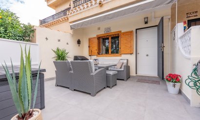 Resale - Villa - Orihuela Costa - Playa Flamenca