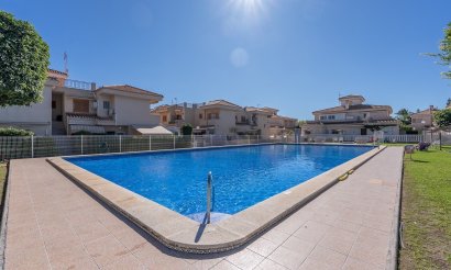 Resale - Villa - Orihuela Costa - Playa Flamenca