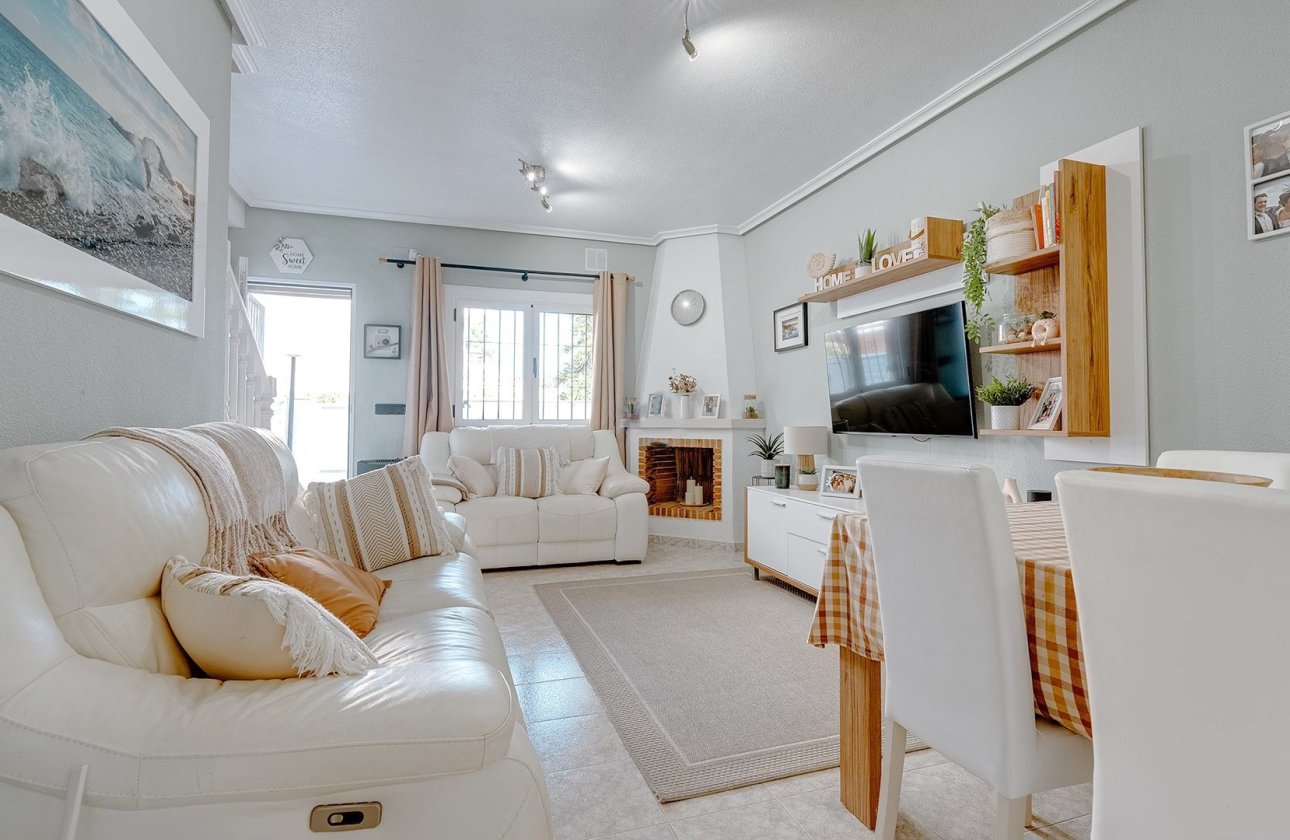 Resale - Villa - Orihuela Costa - Playa Flamenca