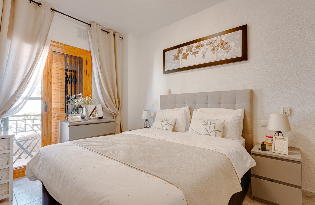 Resale - Villa - Orihuela Costa - Playa Flamenca