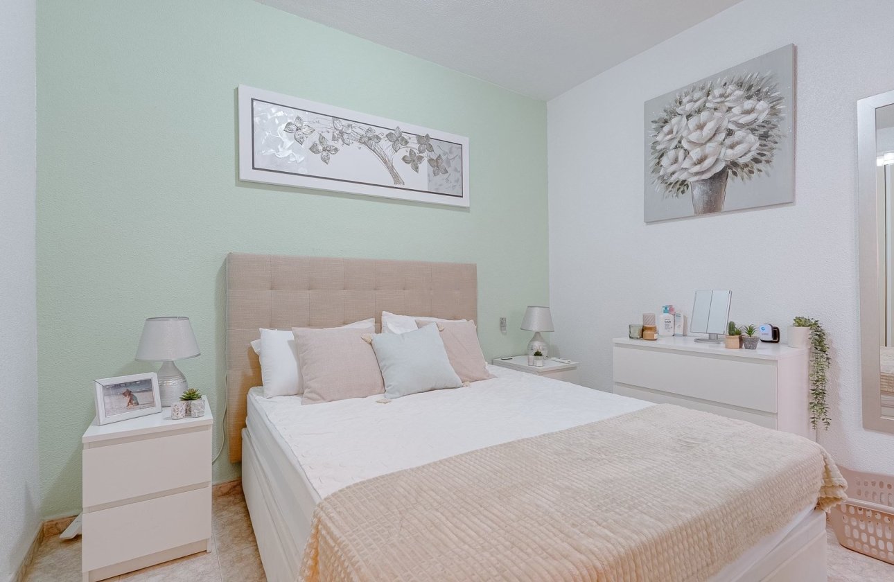 Resale - Villa - Orihuela Costa - Playa Flamenca