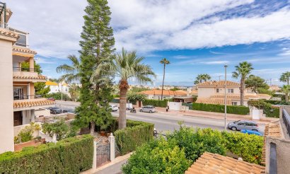 Resale - Villa - Orihuela Costa - Playa Flamenca