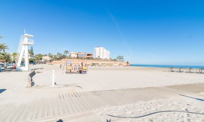 Resale - Villa - Orihuela Costa - Playa Flamenca