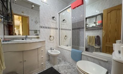 Resale - Apartment / flat - Torrevieja