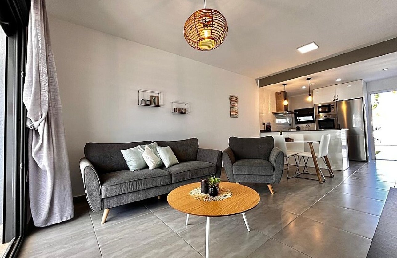 Resale - Bungalow - Pilar de la Horadada