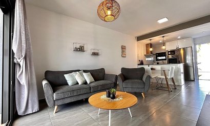 Resale - Bungalow - Pilar de la Horadada