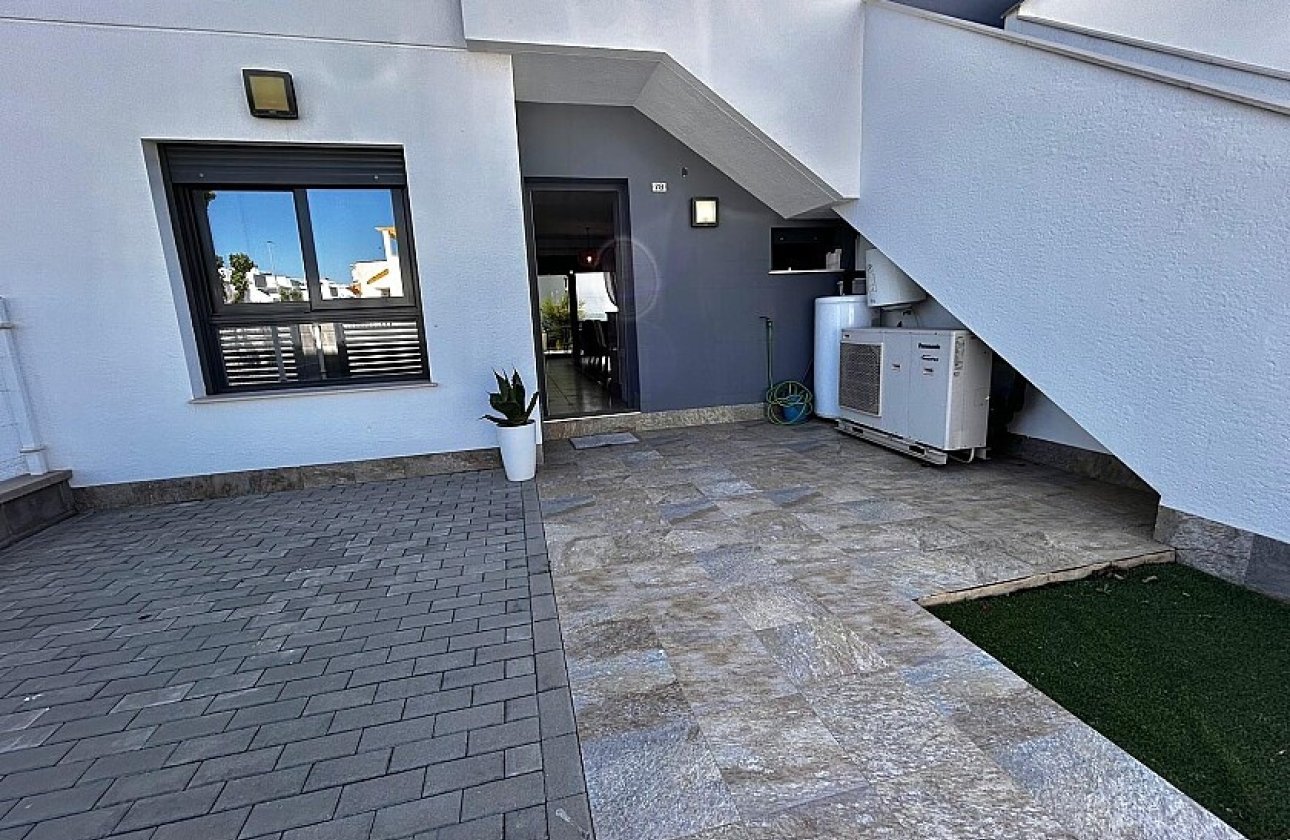 Resale - Bungalow - Pilar de la Horadada