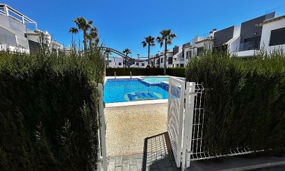 Resale - Bungalow - Pilar de la Horadada