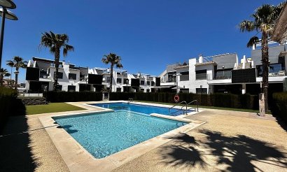 Resale - Bungalow - Pilar de la Horadada