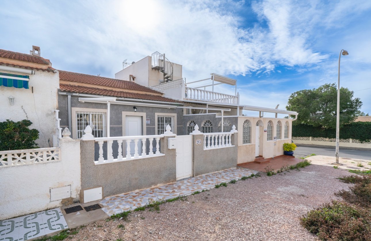 Resale - Bungalow - Torrevieja - El Chaparral