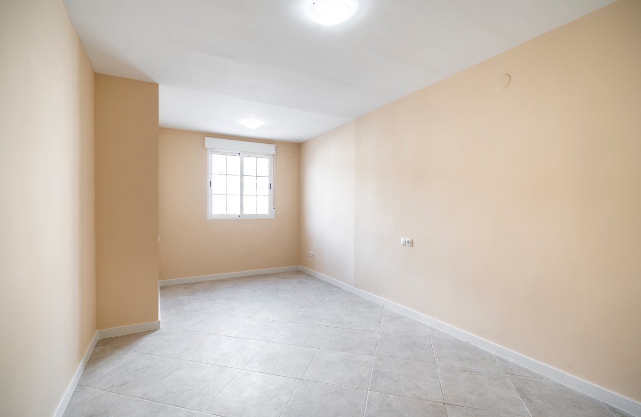 Resale - Bungalow - Torrevieja - El Chaparral