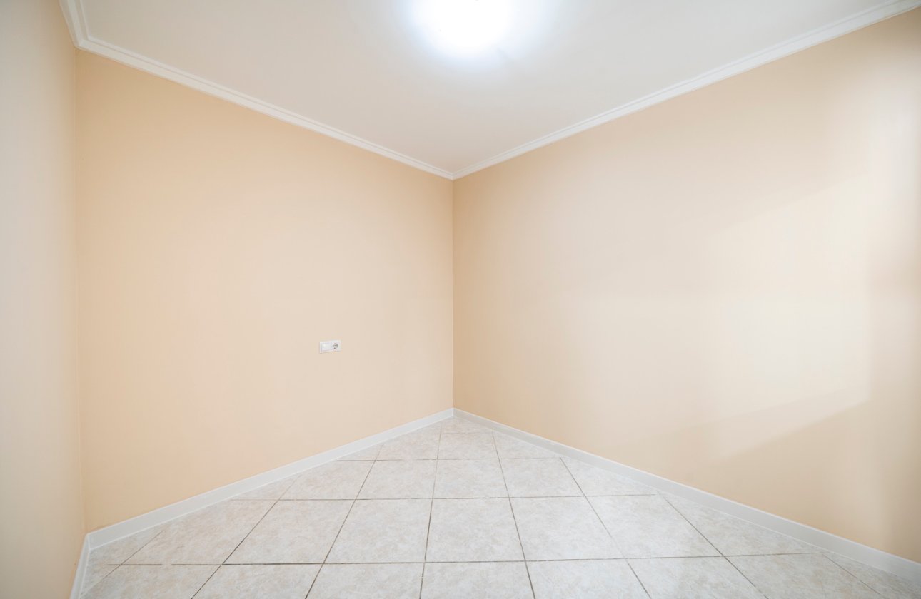 Resale - Bungalow - Torrevieja - El Chaparral