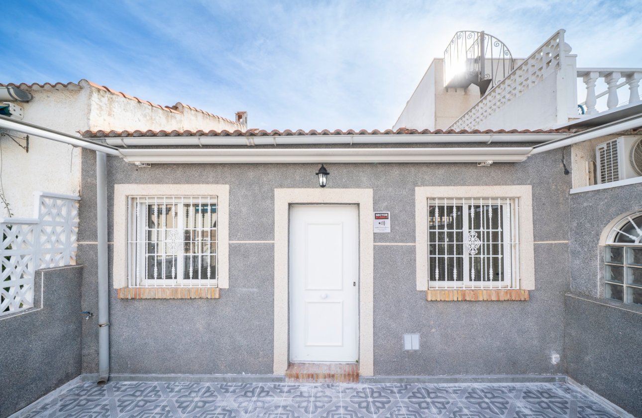 Resale - Bungalow - Torrevieja - El Chaparral