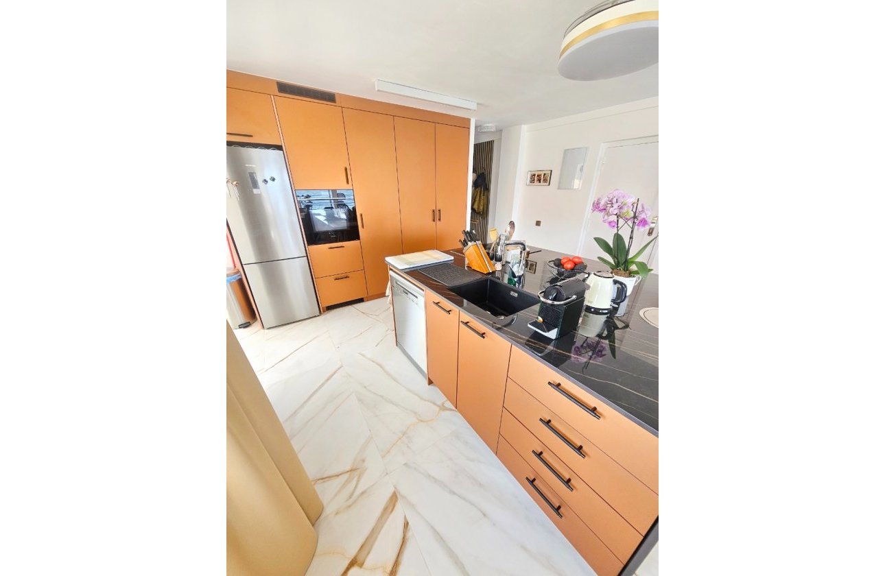 Resale - Apartment / flat - Altea