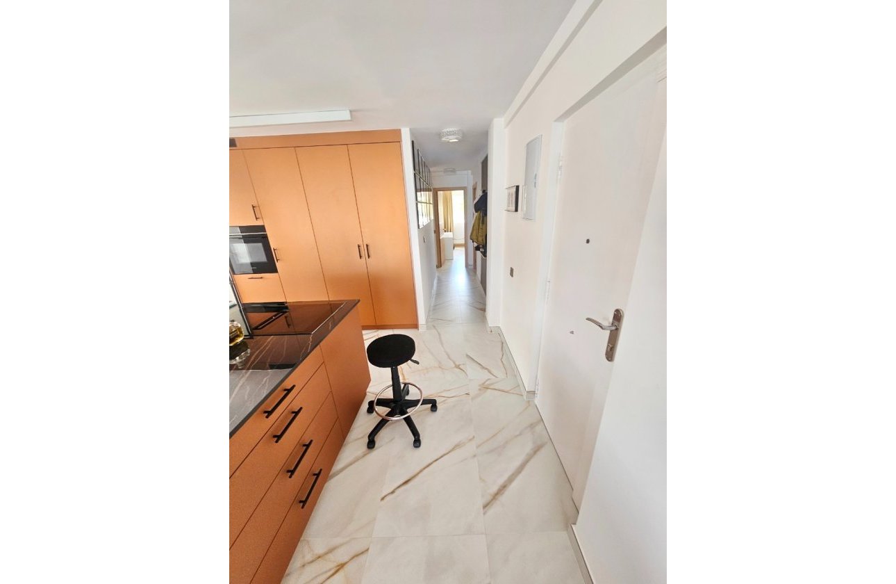 Resale - Apartment / flat - Altea