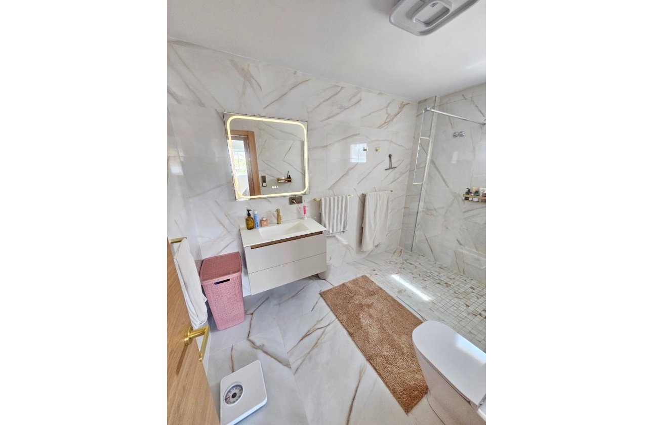 Resale - Apartment / flat - Altea