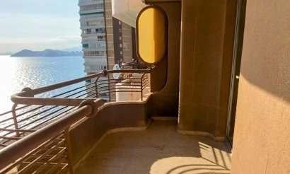 Reventa - Apartamento / piso - Benidorm - 1ª Linea De Playa