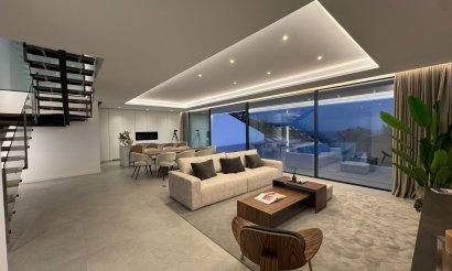 Resale - Villa - Altea