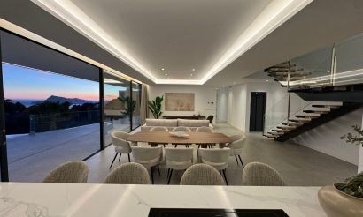 Resale - Villa - Altea