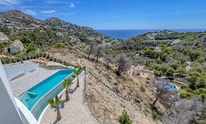 Resale - Villa - Altea