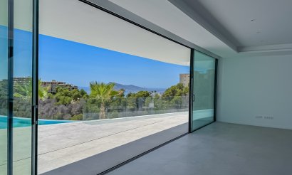 Resale - Villa - Altea