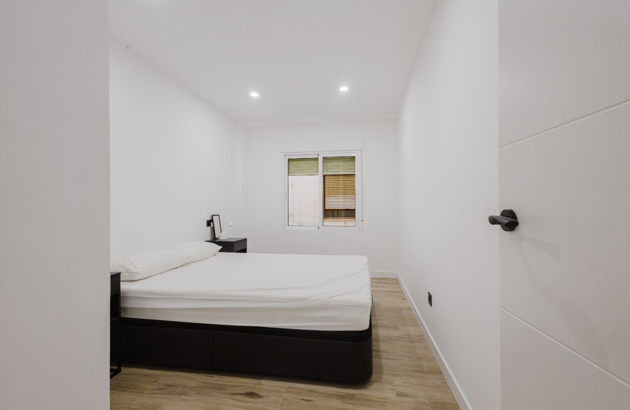 Reventa - Apartamento / piso - Torrevieja - Playa del Acequión