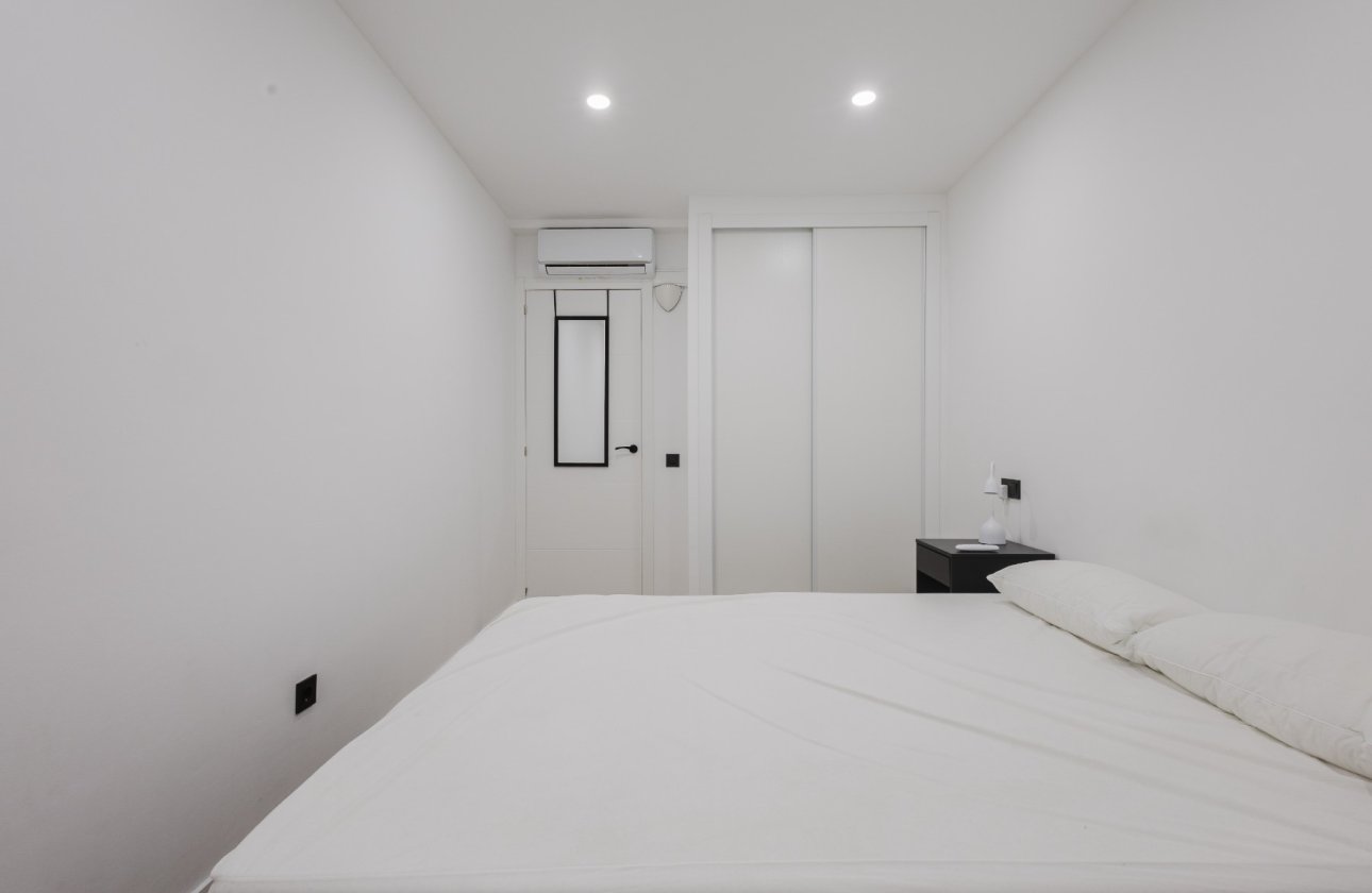 Reventa - Apartamento / piso - Torrevieja - Playa del Acequión