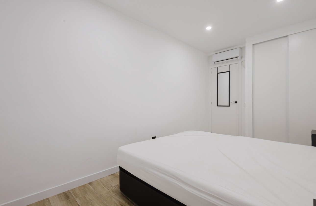 Reventa - Apartamento / piso - Torrevieja - Playa del Acequión