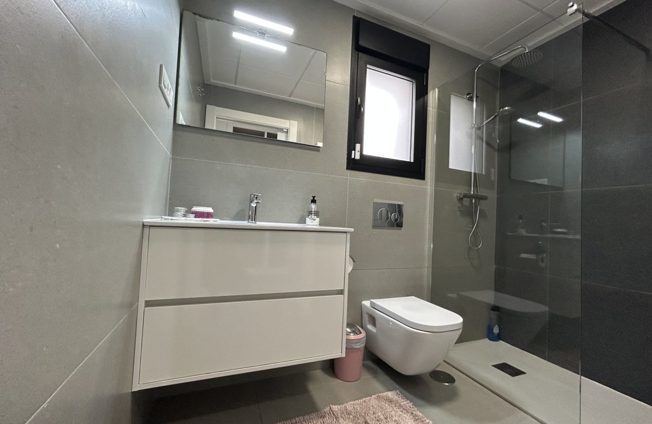 Resale - Villa - Los Balcones