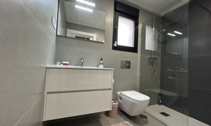 Resale - Villa - Los Balcones