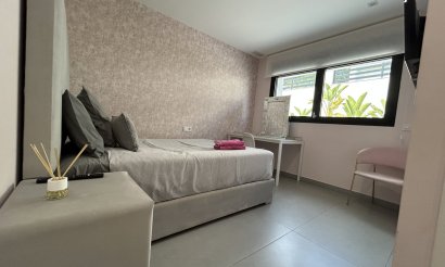 Resale - Villa - Los Balcones