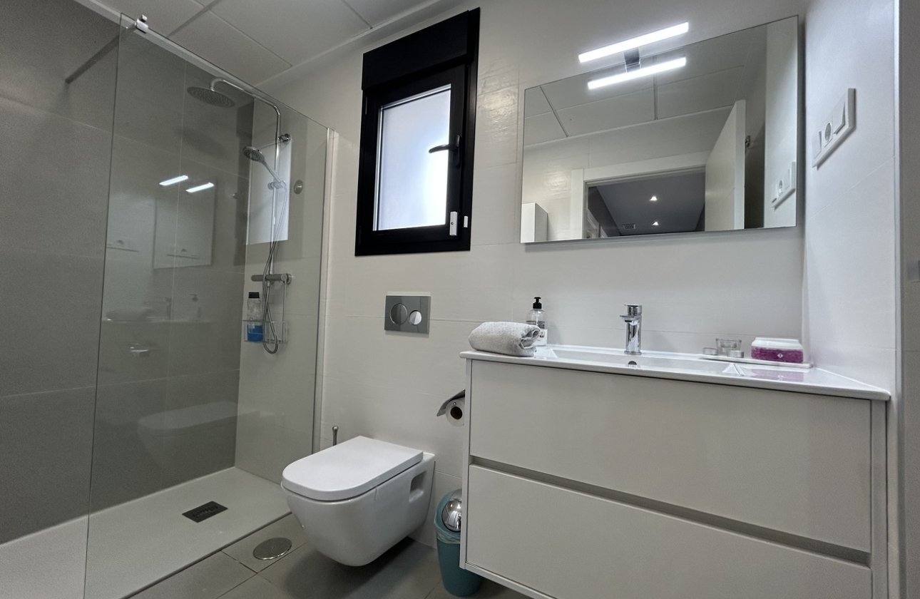 Resale - Villa - Los Balcones