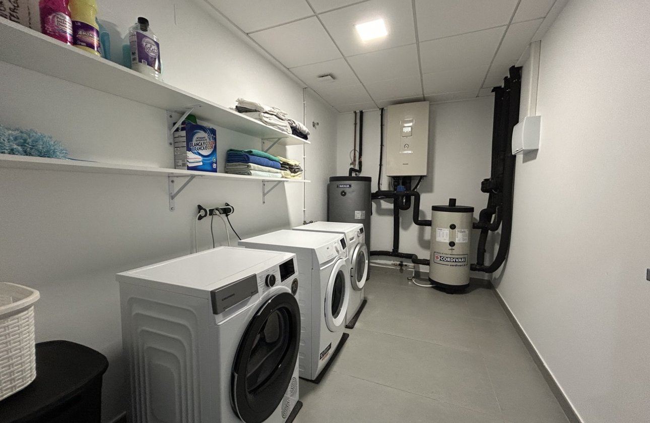 Resale - Villa - Los Balcones