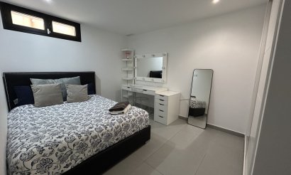 Resale - Villa - Los Balcones