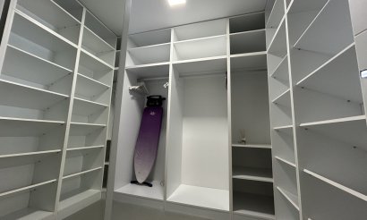 Resale - Villa - Los Balcones