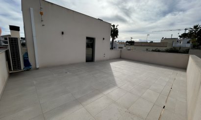 Resale - Villa - Los Balcones