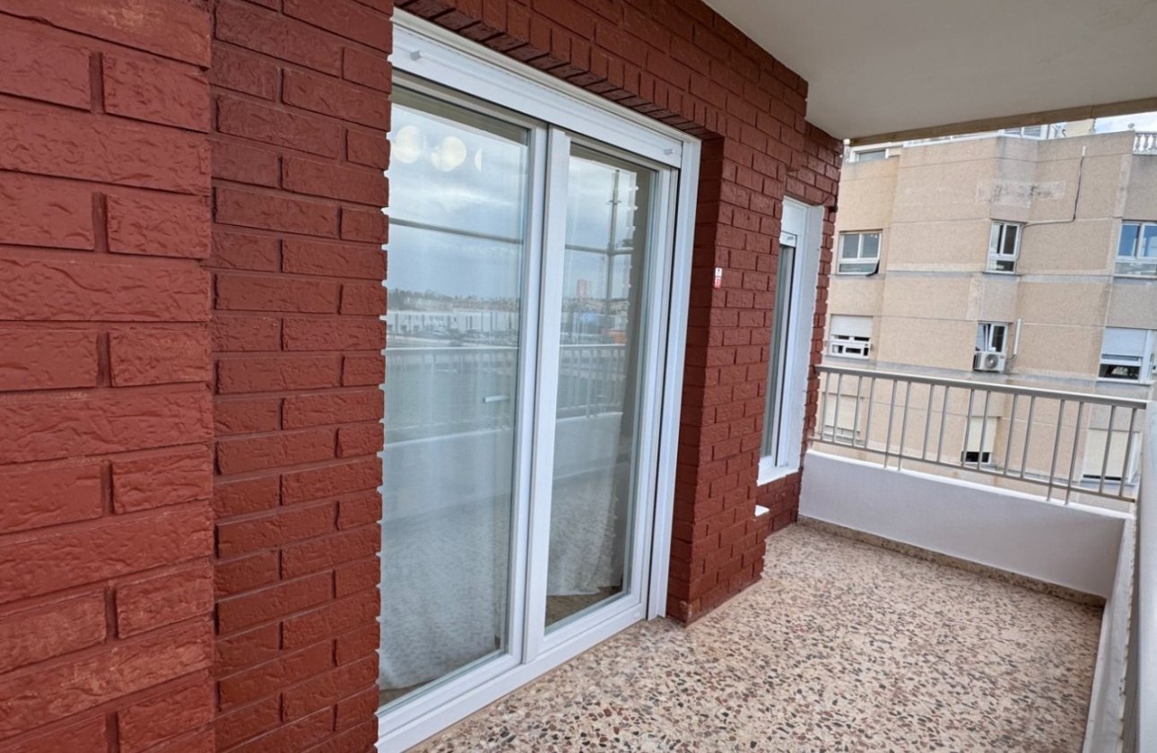 Reventa - Apartamento / piso - Orihuela Costa - Punta Prima
