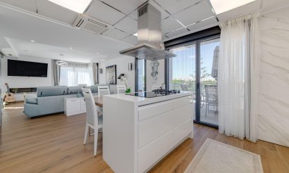 Reventa - Villa - Torrevieja - Los Balcones