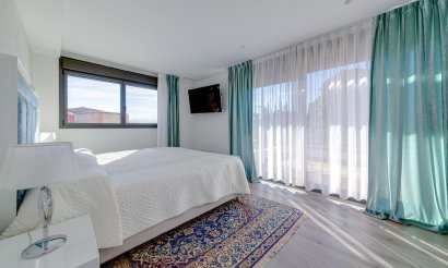 Reventa - Villa - Torrevieja - Los Balcones