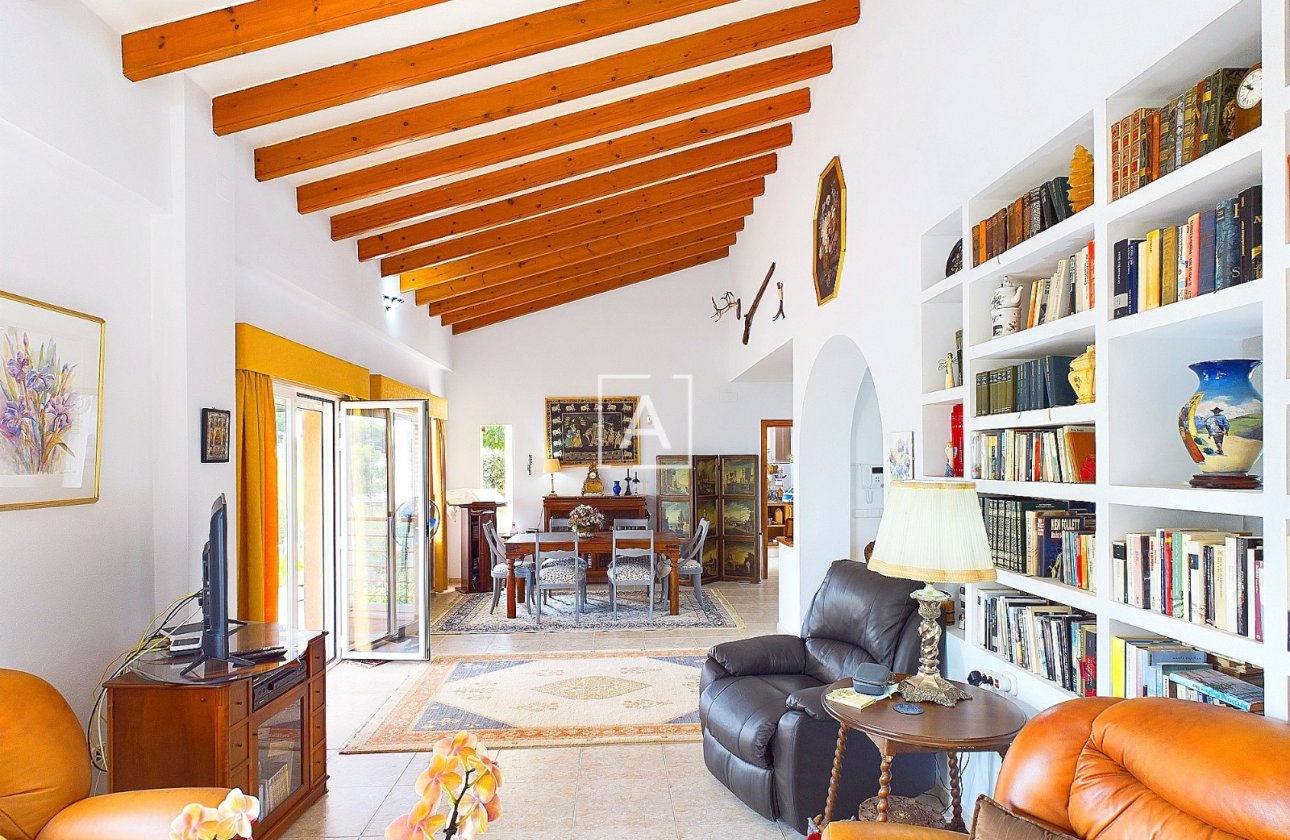 Resale - Villa - Pinar de Campoverde