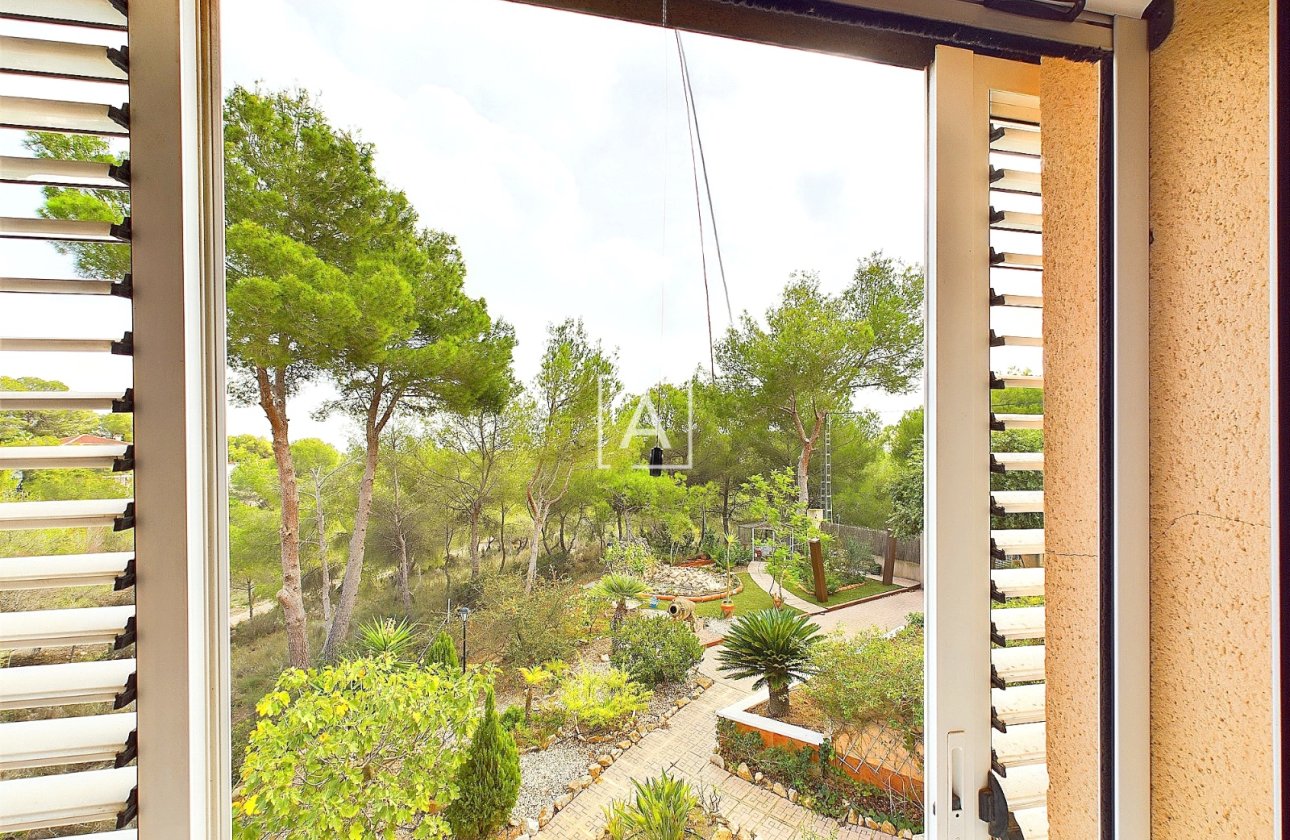 Resale - Villa - Pinar de Campoverde