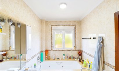 Resale - Villa - Pinar de Campoverde